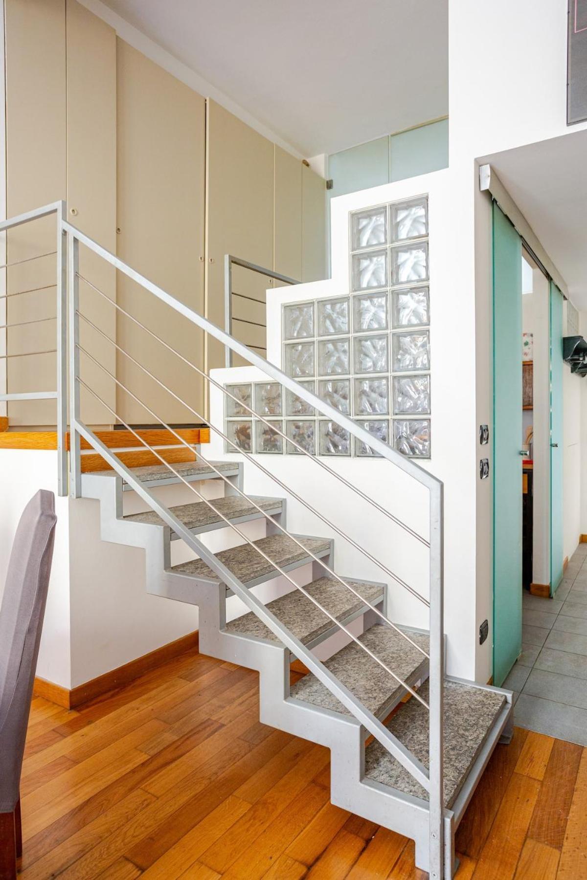 Cozy Loft In The Heart Of Isola District Appartement *